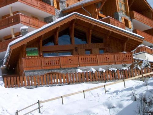 Appartement Luxurious,detached holiday home with three bathrooms and parking  Le Villard