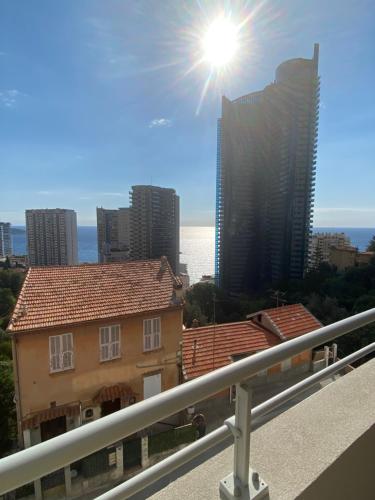 Luxurious flat at 5 min by walk to Monaco, free parking and sea view Beausoleil france