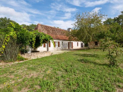 Luxurious Holiday Home in Cendrieux with Garden House Cendrieux france