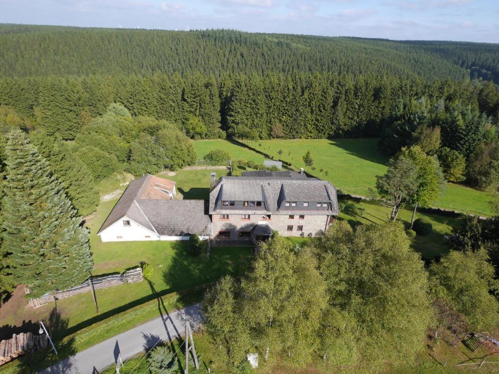 Maison de vacances Luxurious Holiday Home in Kalterherberg with Sauna , 52156 Alzen