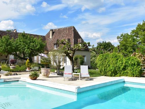 Luxurious Mansion in Aquitaine with Swimming Pool Port-Sainte-Foy-et-Ponchapt france