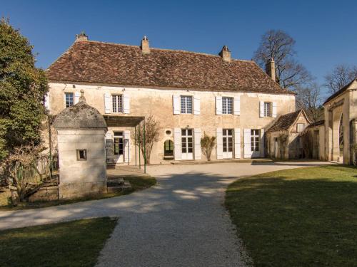 Luxurious Mansion with Swimming Pool in Aquitaine Saint-Georges-de-Monclard france
