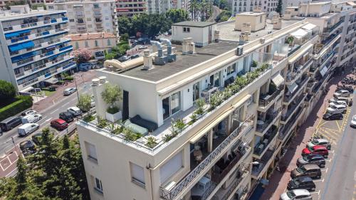 LUXURIOUS PENTHOUSE ROOFTOP MARTINEZ CROISETTE Cannes france