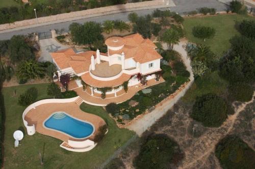 Luxurious villa with beautiful see views & spacious garden Ferragudo portugal