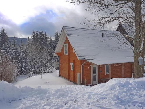 Luxurious wooden house with private sauna garden and terrace in K stelberg Medebach allemagne