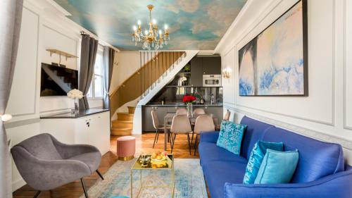 Appartement Luxury 2 Bedroom Duplex - Beautiful Monument View 15 Rue Royale Paris