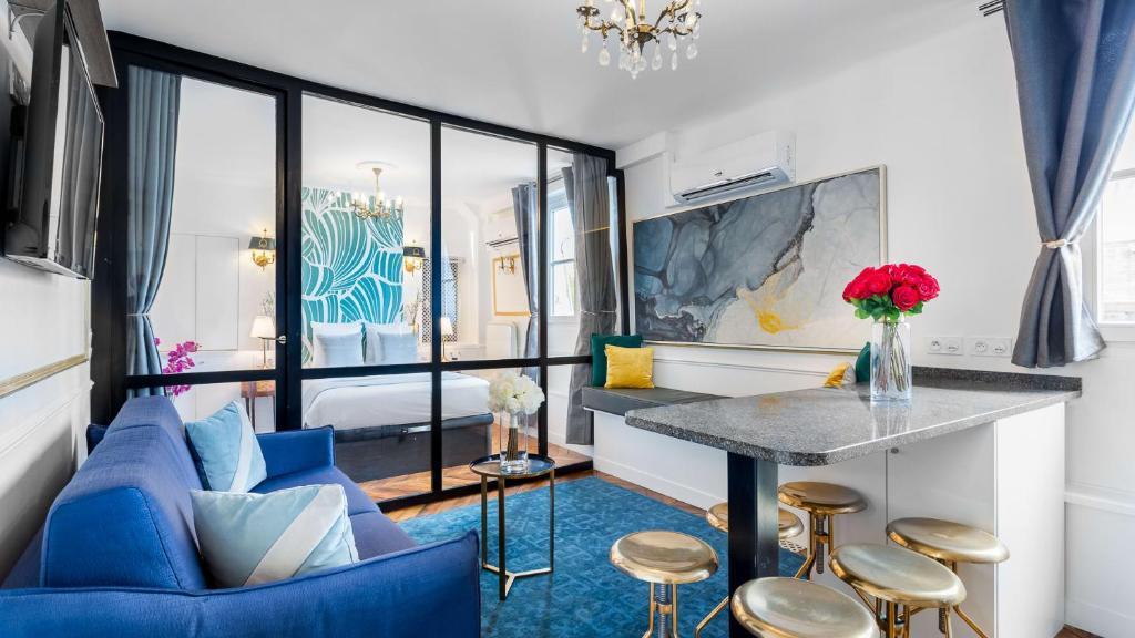 Appartement Luxury 2 Bedroom - Louvre & Champs Elysees 15 Rue Royale, 75008 Paris
