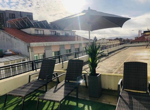 Luxury 3 Bedroom Apartment with Rooftop Porto portugal