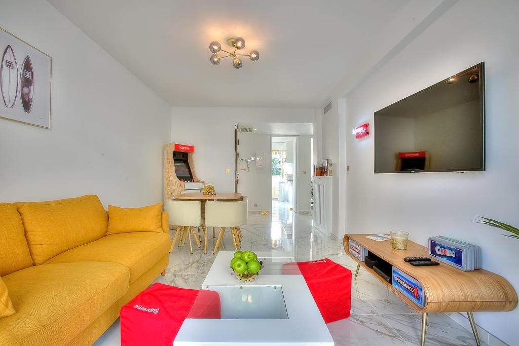 Appartement Luxury 4 Stars Apartment with 2 Terraces, Cannes Croisette 14 Rue Latour-Maubourg, 06400 Cannes
