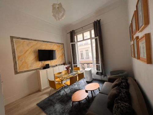 Appartement Luxury Apartment Champs-Élysées - HALA PARIS 32 Avenue de Friedland Paris