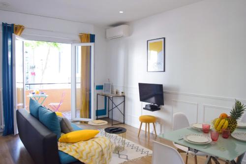 Appartement - Luxury Appart Climatisé Plage - 2 Avenue Maurice Derché Cannes