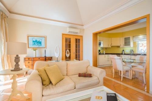 Appartement Luxury One Bedroom Palheiro Village by HR Madeira Estrada do Aeroporto No 65, Apt 17 Funchal