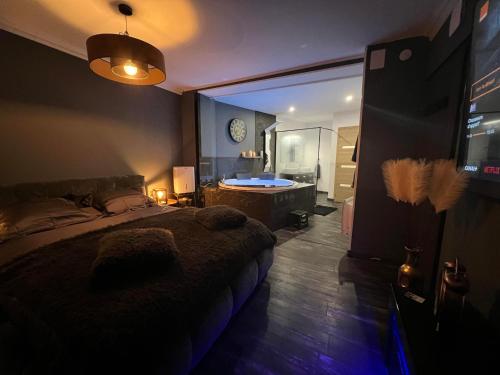 B&B / Chambre d'hôtes luxury Room 11 Rue du Maréchal Leclerc Fruges