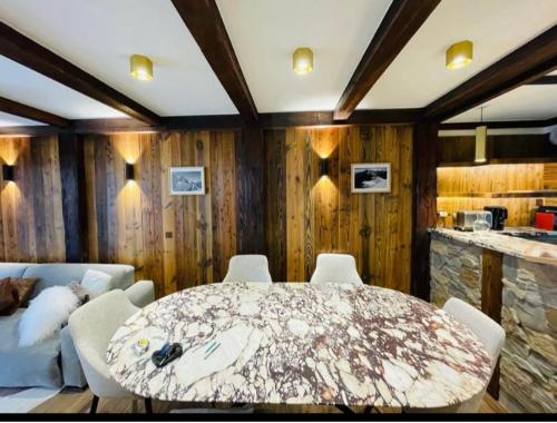 Luxury suite 70m2 balcon courchevel1850 parking Courchevel france