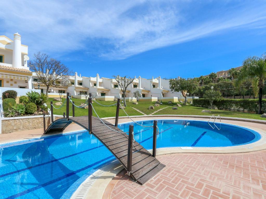 Maison de vacances Luxury Townhouse Vila Rafaella n/ São Rafael Beach Albufeira Aldeamento Vila Rafaella, 8200-384 Albufeira