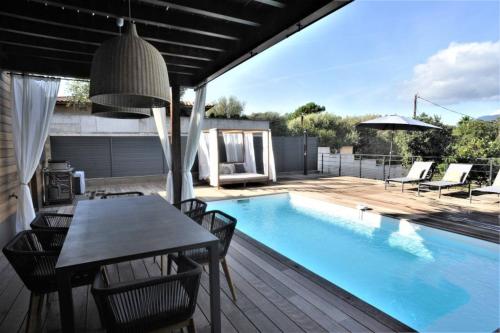 Luxury Villa for 8 people with private swimming pool Conca france