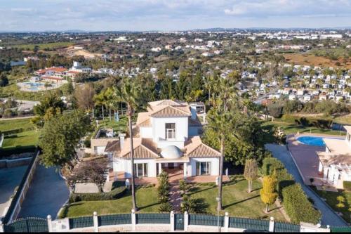 Luxury villa / Pool, Gym ,Cinema room Albufeira portugal