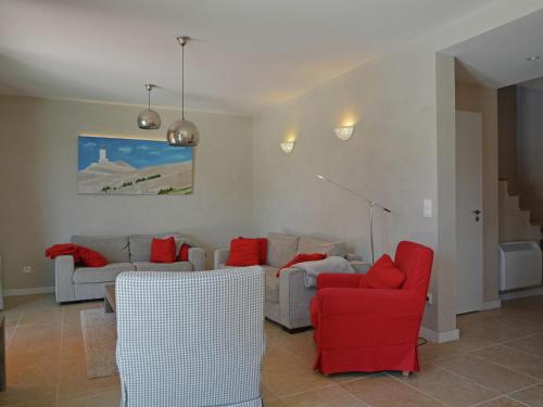 Villa Luxury villa with heated private swimming pool in grounds walking distance from Malauc ne  Malaucène