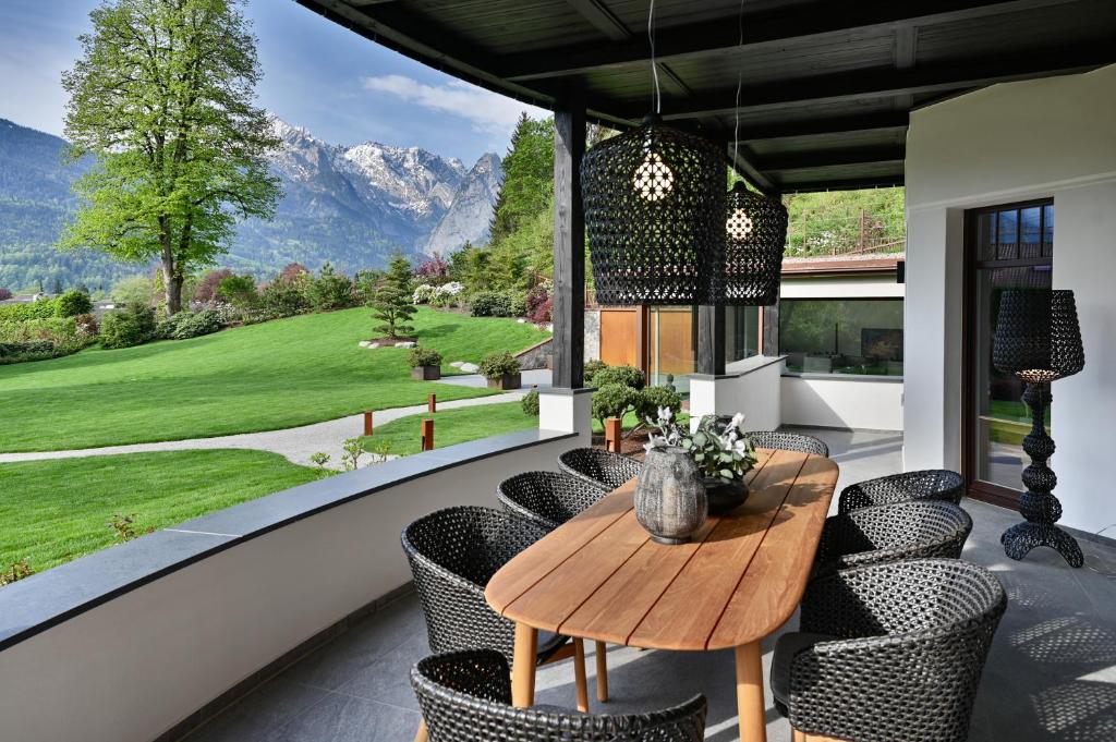 Villa Luxus Villa Kramer Garmisch Partenkirchen 10 Kramerhänge, 82467 Garmisch-Partenkirchen