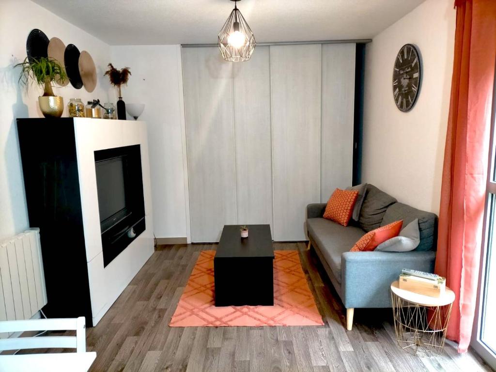 Appartement Magenta, appart. Cosy proche Gare & Centre 5 Rue Magenta, 01000 Bourg-en-Bresse