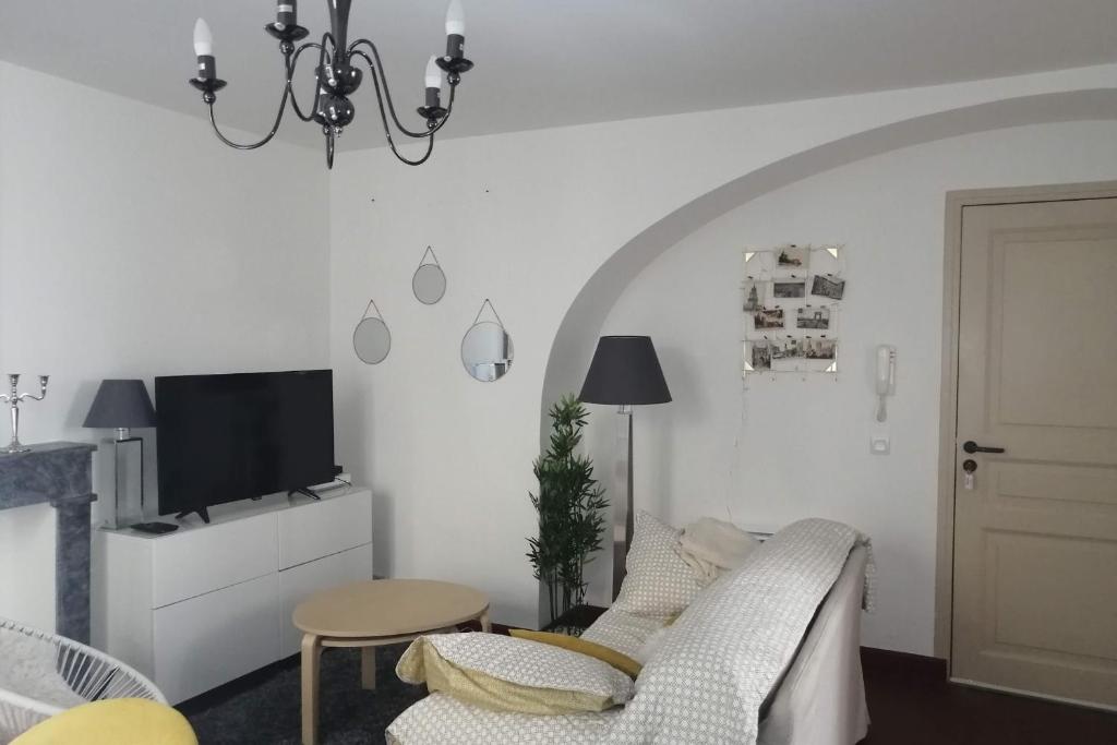 Appartement Magnificent Appt In Avignon 11 Rue Armand de Pontmartin, 84000 Avignon