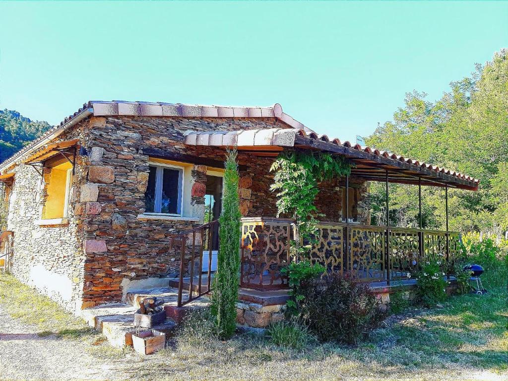 Maison de vacances Magnificent cottage in Payzac with heated pool , 07230 Payzac