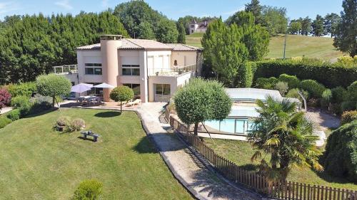 Magnificent family house in the countryside close to Sarlat, Dordogne, 8-12 pers Simeyrols france