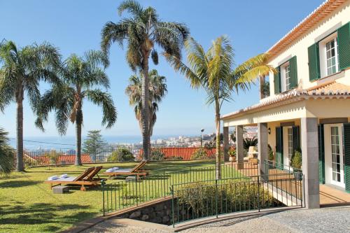 Magnificent Funchal Villa Villa Luzia 5 Bedrooms Sea City Views Pool Table Funchal portugal