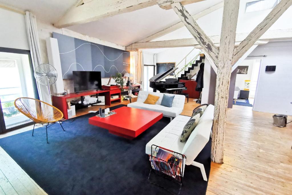 Appartement Magnificent loft in the centre of town 57 rue Saint-Nicolas, 17000 La Rochelle
