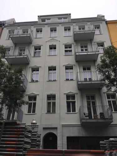 Magnificent turn of century flat (legal) Berlin allemagne