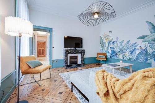 Magnifique appartement 8p + terrasse hyper centre Lons-le-Saunier france