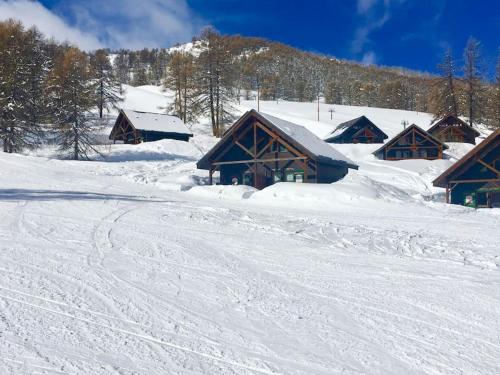 Chalet Magnifique chalet 7 pers devant les pistes Pelinche Risoul