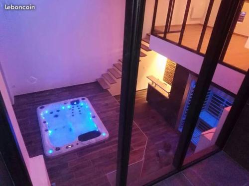 magnifique loft avec jacuzzi et sauna privatif Ferrière-la-Grande france