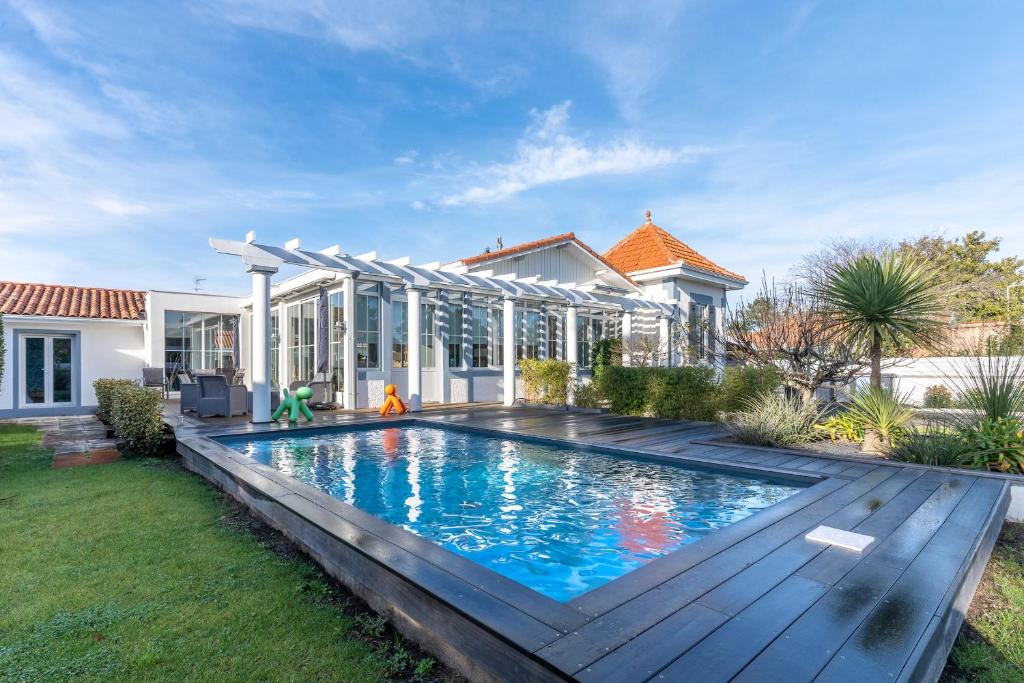 Maison de vacances Magnifique maison avec piscine a Gujan-Mestras de la plage, 5, 33470 Gujan-Mestras