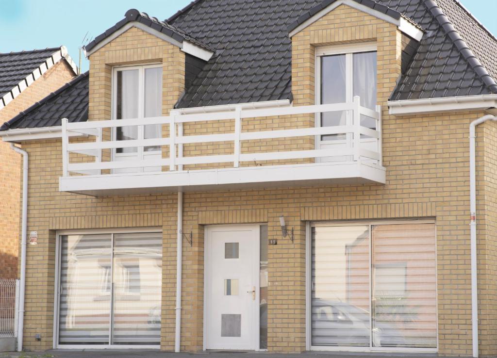 Villa Magnifique maison individuelle de 150m2 avec jardin 11 Rue Louise Labé, 59282 Douchy-les-Mines
