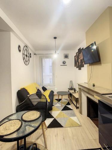Appartement Magnifique Studio centre ville tout confort 2 pers 8 Rue de l'Abbaye d'Isle Saint-Quentin
