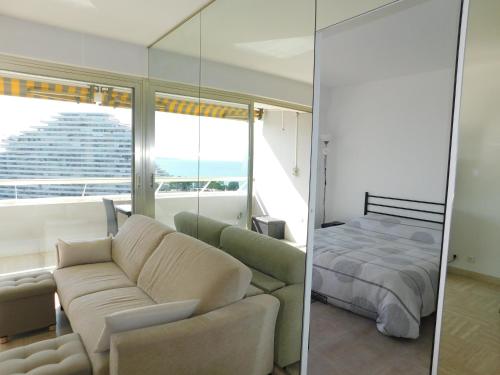 Appartement Magnifique T3 résidence Ducal avec superbe vue et parking 31 Avenue de la Batterie Villeneuve-Loubet