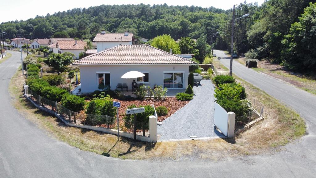 Villa Magnifique villa au calme et à 5 min de l'océan Rue du Vallon, 40200 Mimizan