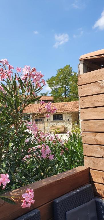 Maison de vacances Magnifique villa avec jaccuzi 2 Rue Eléonore d'Olbreuse, 17700 Vandré