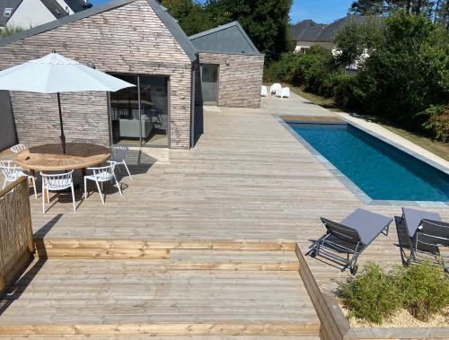 Maison de vacances Magnifique villa avec piscine, à 5 min des plages Toul ar Ran Landunvez