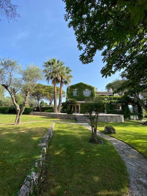 Villa Magnifique Villa avec piscine à Mougins 348 Avenue du Moulin de la Croix, 06250 Mougins