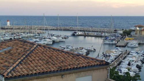 Magnifique vue mer et port Sausset-les-Pins france