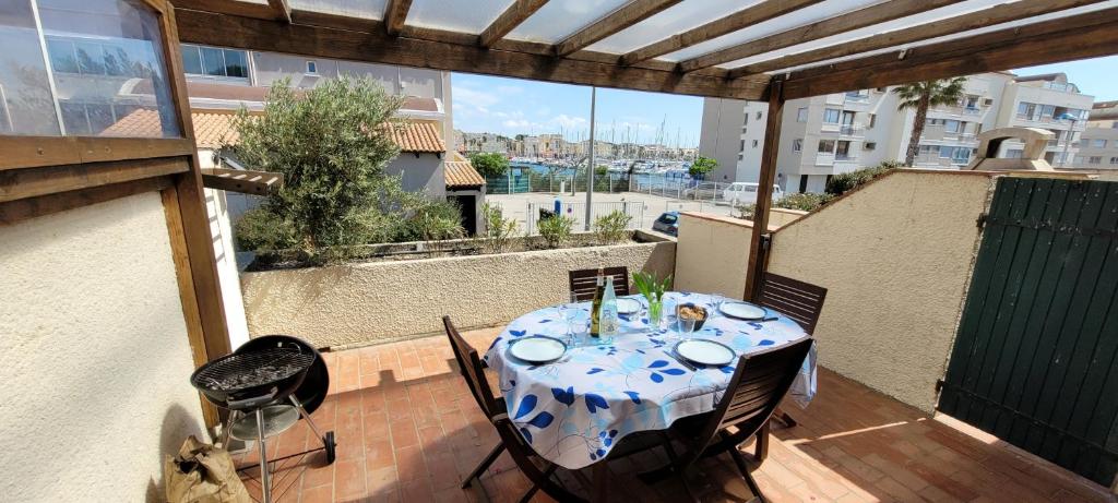 Maison de vacances Maison 3 pièces 5-7pers Vue sur port, garage, clim D5 résidence la bastide Boulevard de la Corderie, 11430 Gruissan