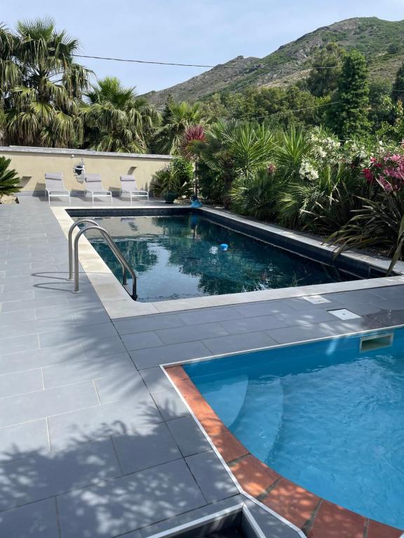 Maison de vacances Maison 9 couchages avec piscine et jardin au calme Curtalina, 20253 Barbaggio