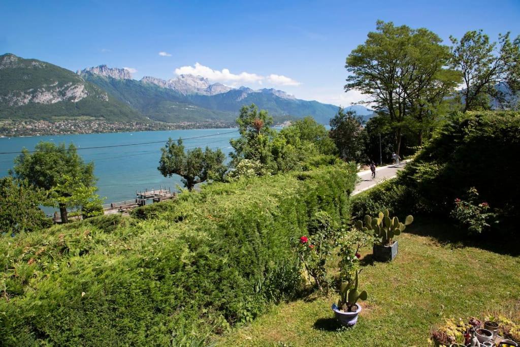 Villa Maison à 30 mètres du lac et piste cyclable 331 Route d'Albertville, 74320 Sévrier