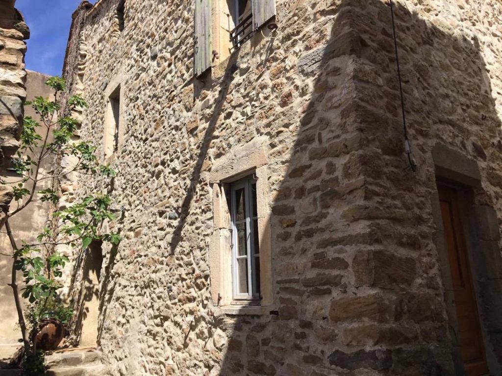 Maison de vacances Maison Ancienne Minervois Rue de la Carambelle, 34210 La Caunette