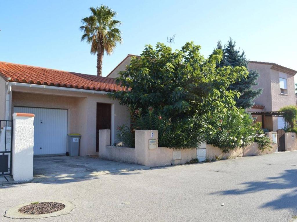 Maison de vacances Maison Argelès-sur-Mer, 3 pièces, 6 personnes - FR-1-225-14 Villa  Lotissement Le BelvÃ©dere - 7 Impasse Pla Florentin -, 66700 Argelès-sur-Mer