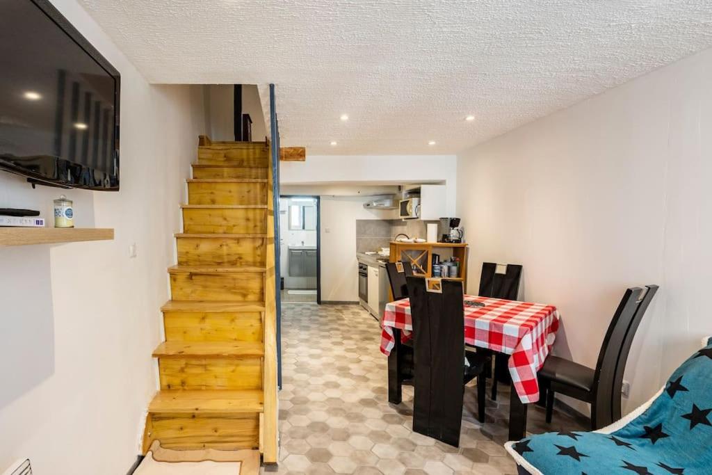 Appartement Maison atypique dans circulade 29 Rue Alazaïs-Raseire, 11150 Bram