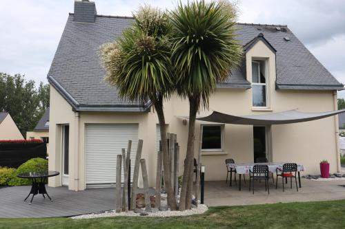 Maison de vacances Maison au calme avec piscine , proche mer et ville 19 Rue Eric Tabarly Mordelles