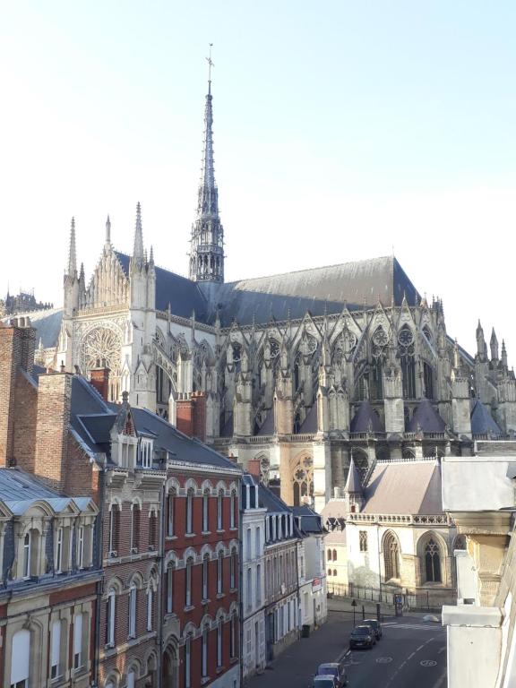 Séjour chez l'habitant Maison au pied de la cathédrale Amiens centre 40 Rue Victor Hugo, 80000 Amiens